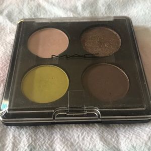 MAC Tempting eye shadow x 4